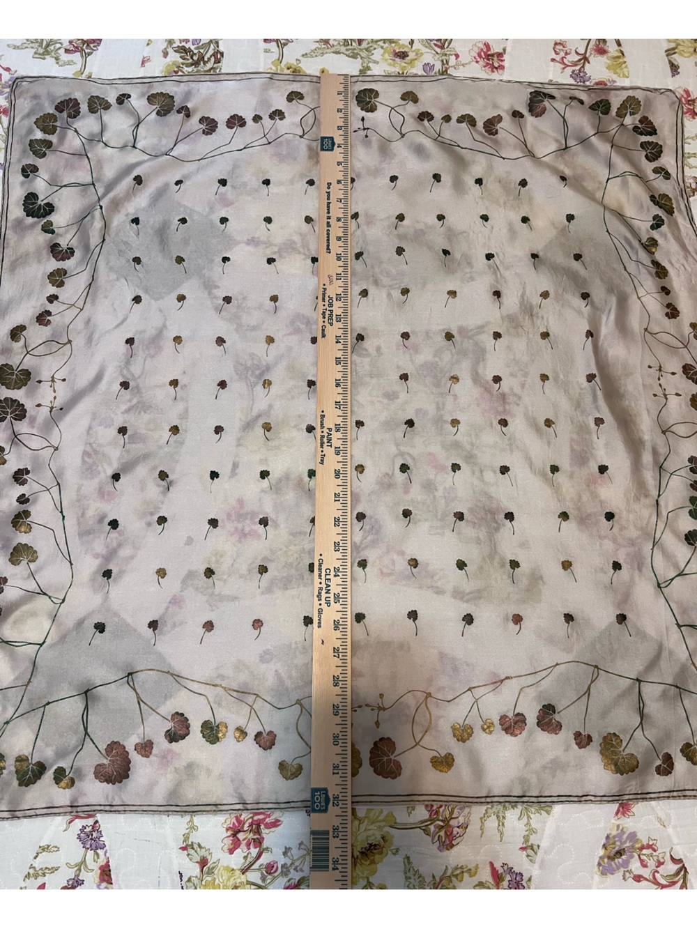 Vintage Scarves by Vera Pure Silk Scarf Ivy Leaf Border Hand Rolled ~30" Square - Picture 7 of 10